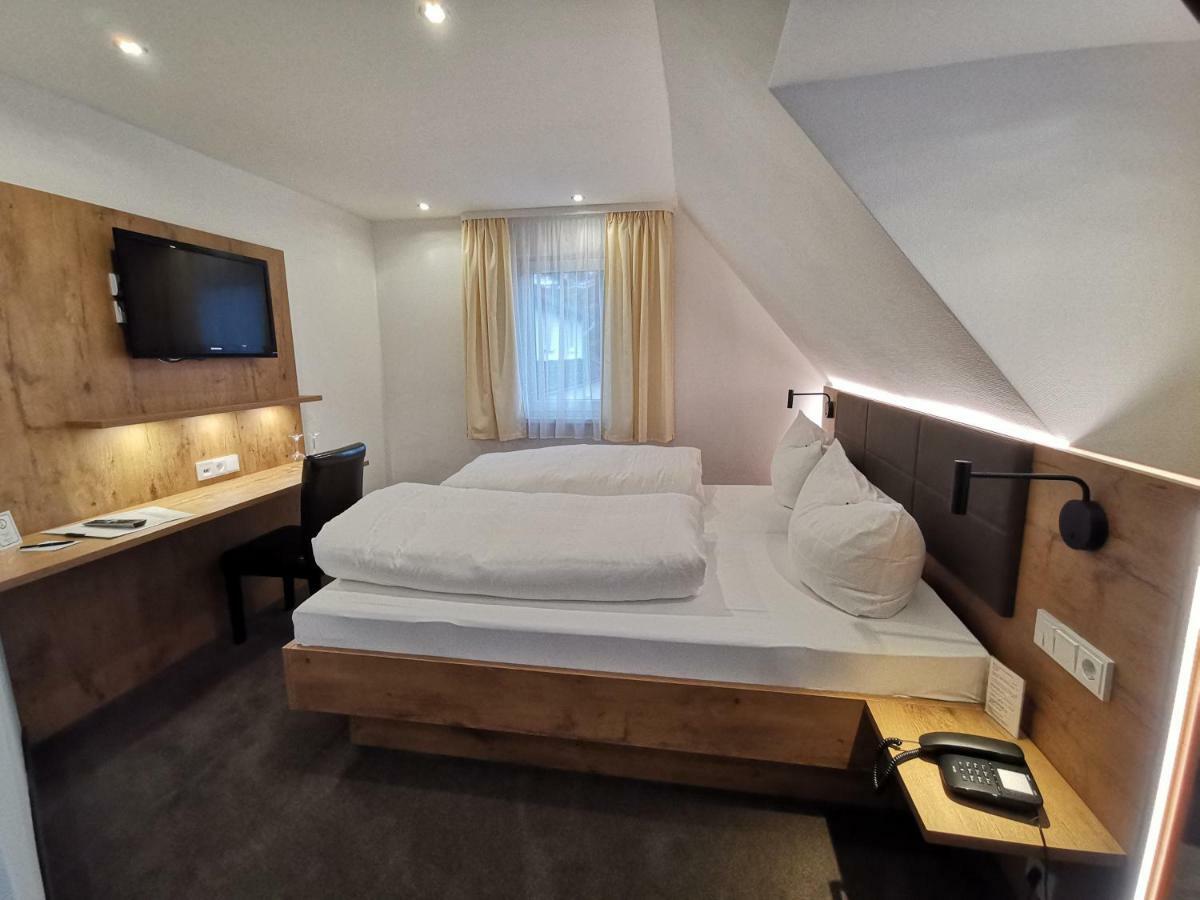 Gaestehaus Dorflinde Grasellenbach ภายนอก รูปภาพ